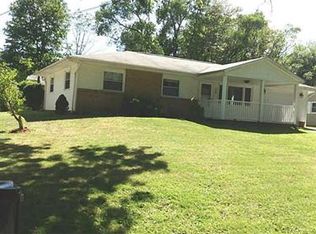 2366 Saratoga Dr, Hermitage, PA