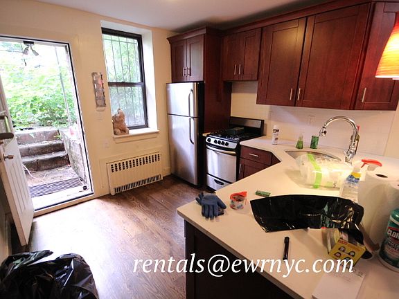 3rd image of 48A Vernon Ave APT 1