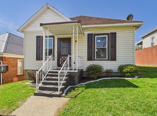 613 Stealey Ave, Clarksburg, WV 26301