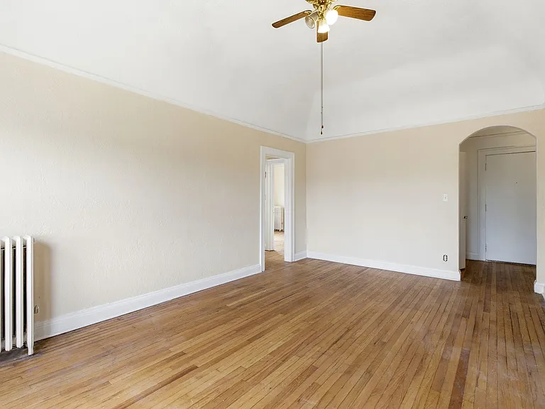3214 Yorkshire Rd #301 — Photo 4