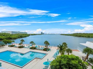 300 Bayview Dr APT 404, Sunny Isles Beach, FL 33160
