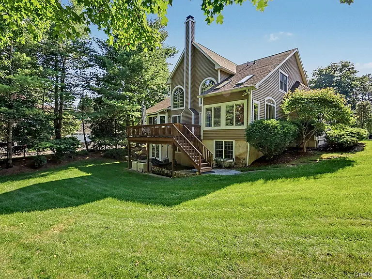 49 Miller Cir — Photo 32