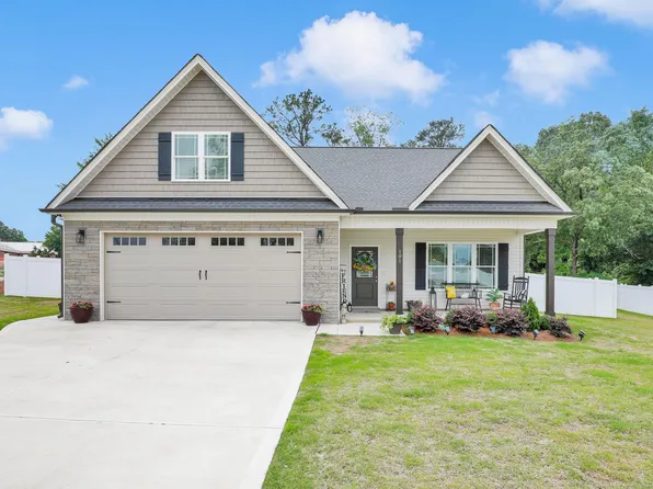 101 Pecan Valley Way, Four Oaks, NC 27524