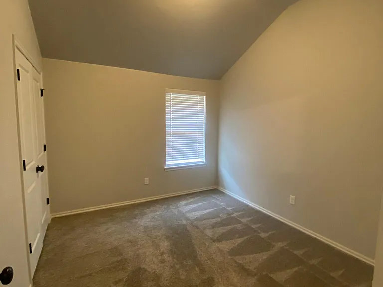 813 Coles Creek Ln — Photo 7