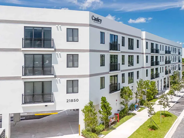 Cauley Residences by Trion Living — Photo 41