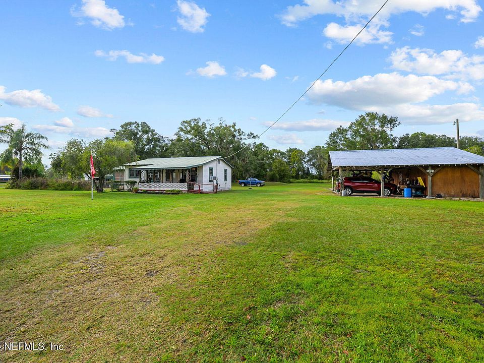 1st image of 521 State Rd 207