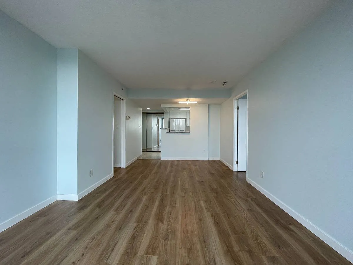 838 Agnes St #1406 photo 1
