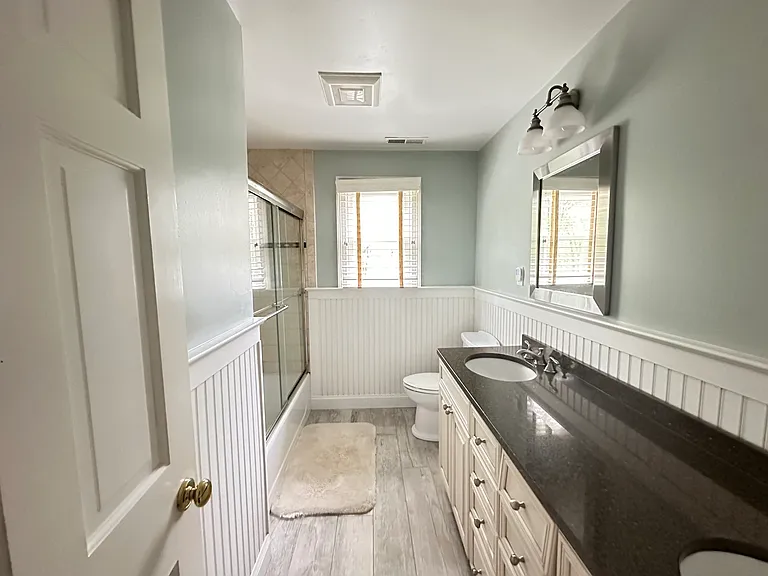 Glen Hollow Dr — Photo 16