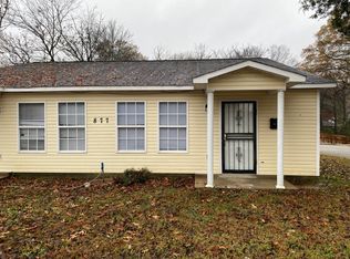 877 N Royal St #B, Jackson, TN 38301