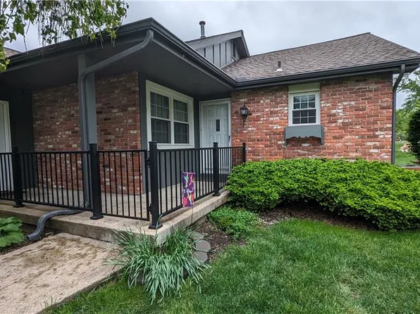 9951 Edelweiss Cir, Merriam, KS 66203