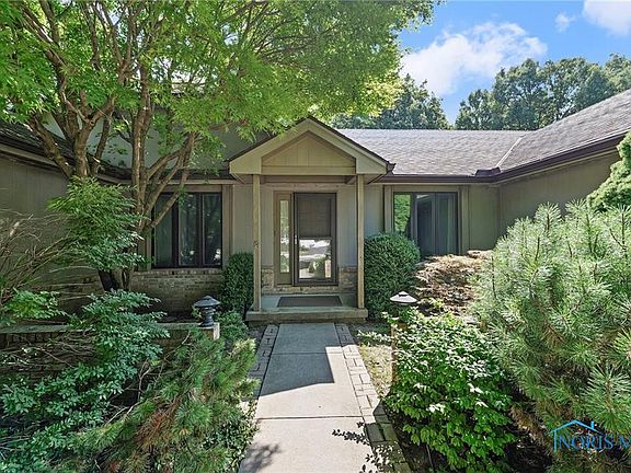 4th image of 26954 Cranden Dr