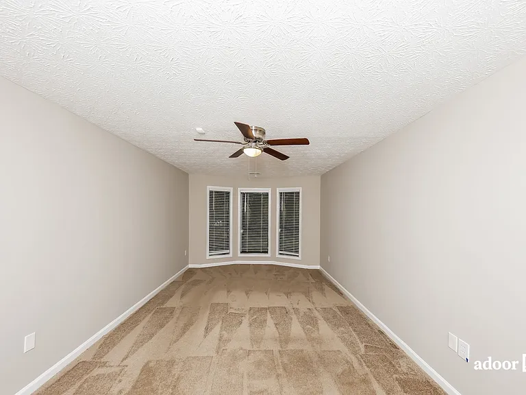 3108 Goldenrod Ln SW — Photo 7