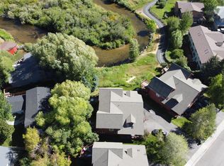 1046 Elk Run Ln, Jackson, WY 83001