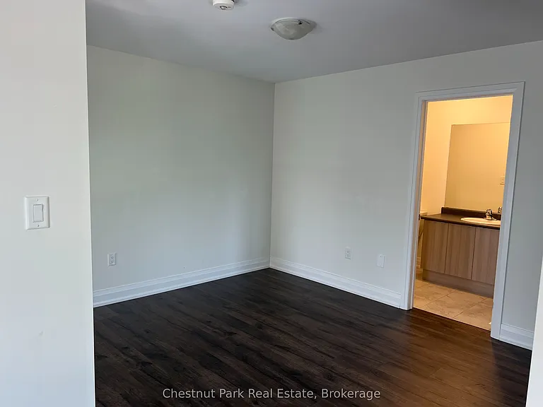 82 Kari Cres — Photo 23