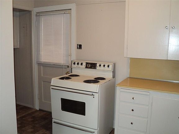 5th image of 2418 S 11th St