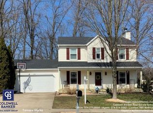 4316 Hunter Run Cir, South Bend, IN 46628