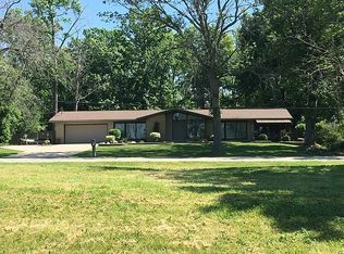 1021 W River Rd, Grand Island, NY 14072