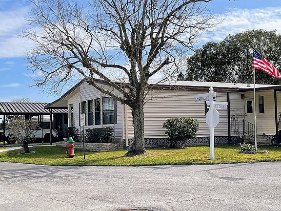 3rd image of 14226 Royal Tara Dr #822
