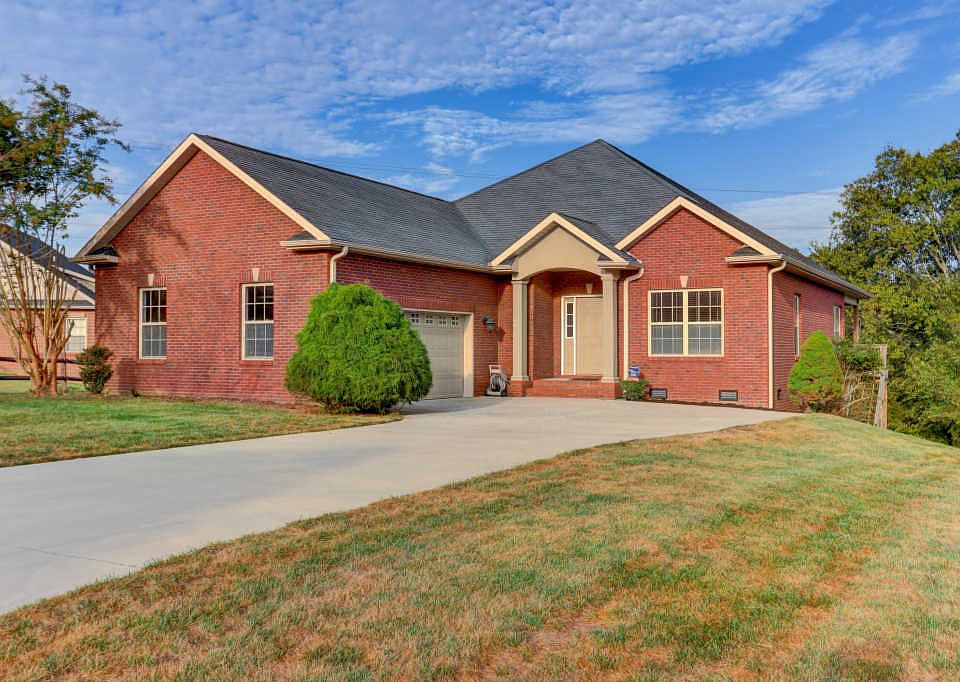 1st image of 5605 Autumn Creek Dr