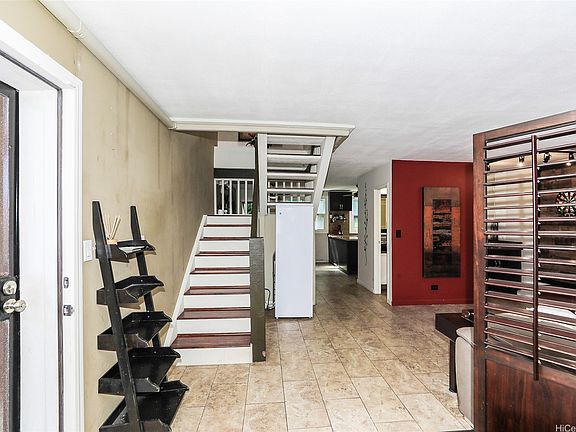4th image of 290 Kawaihae St #209-C