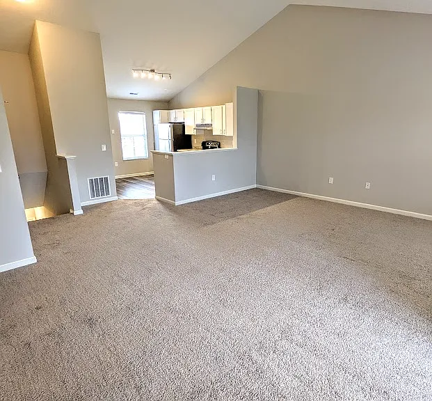Spinnaker Cove Apartments — Photo 55