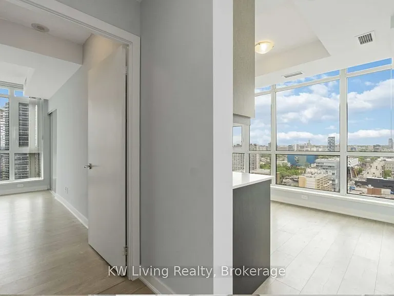 30 Nelson St #2209 — Photo 14