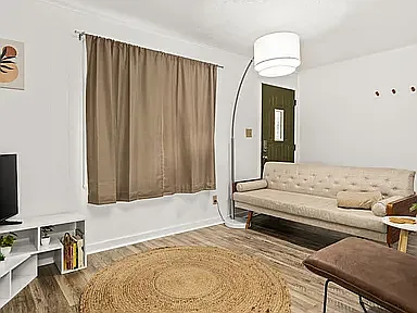 821 E Fairoaks Ave — Photo 11