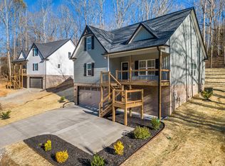 372 Hollow Rd NE, Cleveland, TN 37323