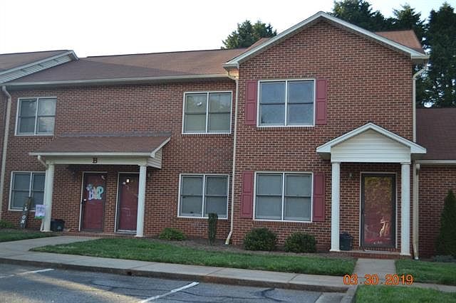 1st image of 102 Brandywine Dr NE