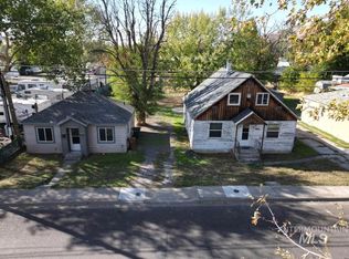 418 & 422 13th St, Clarkston, WA 99403