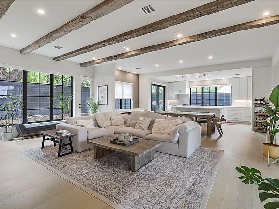 2nd image of 1402 Drake Ave