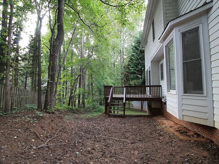 1437 Opal Ct — Photo 20