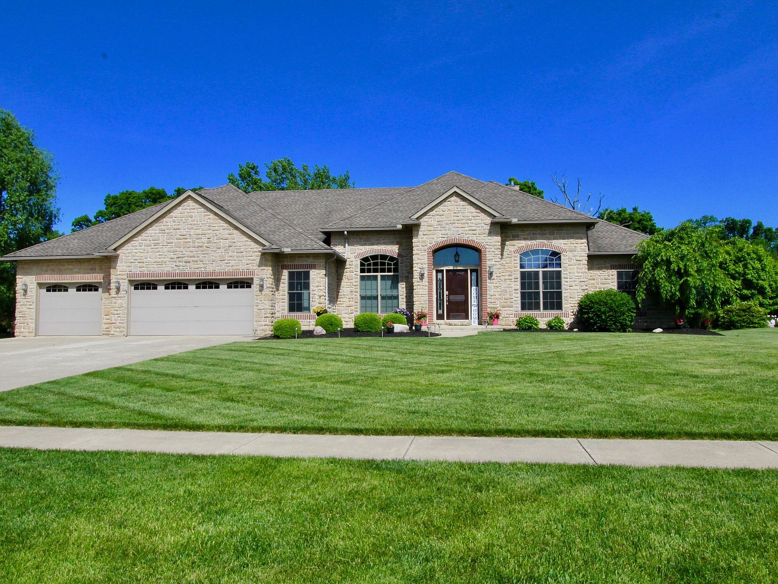 1180 Pineridge Dr, Marion, OH 43302 | MLS #222019036 | Zillow
