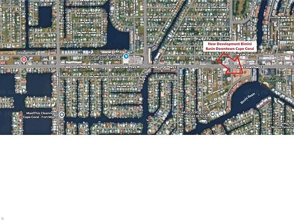 4th image of 700 SW 47th ST