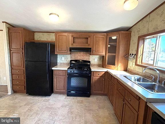 5th image of 612 Range End Rd Lot 10