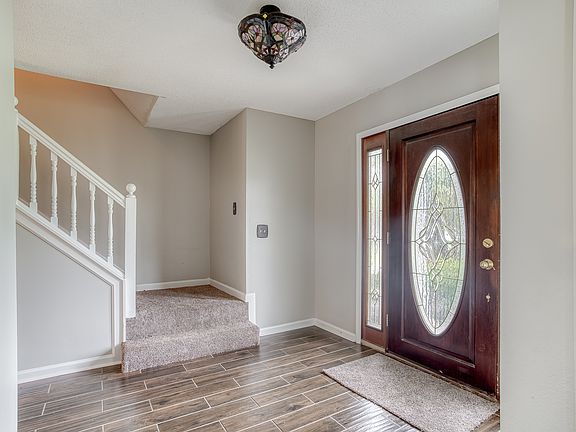 2nd image of 3350 Crossgate Ct