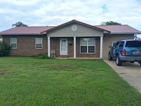 608 S Madison St, Malden, MO 63863