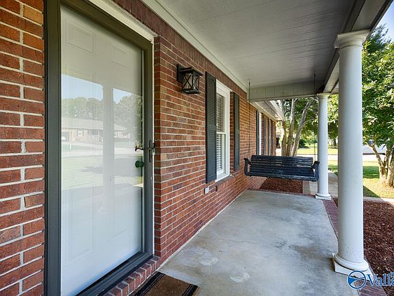 3rd image of 103 Sagewood Dr