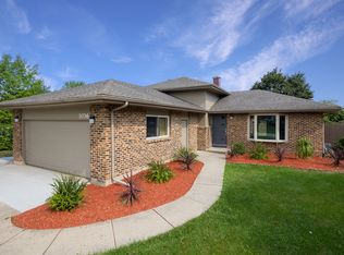 1036 Congress Dr, Bartlett, IL 60103