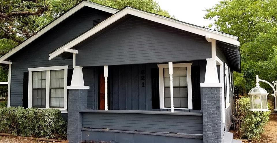 1st image of 621 Lloyd Ave
