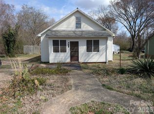 633 S Eastway Dr, Troutman, NC 28166