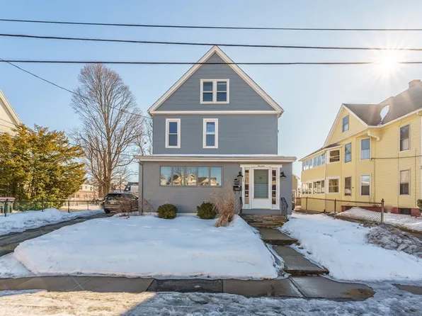 14 Longwood Ave, Holyoke, MA 01040