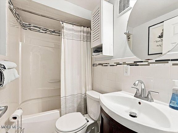 5th image of 1 2nd Ave Unit 8