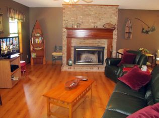 1601 Holly Creek Rd, Celina, TN 38551