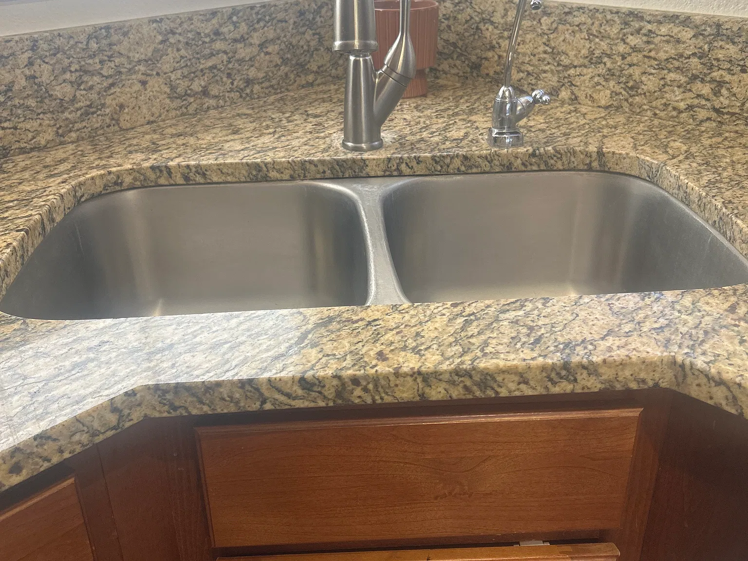2 bed, 1059 sqft, $1,625 — Photo 4