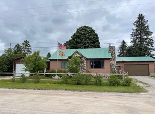7097 Mack St, Onaway, MI 49765