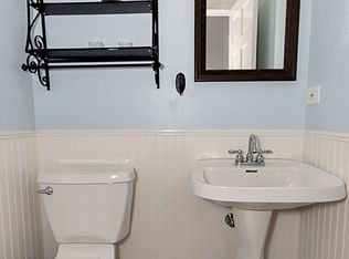 2315 Falcon Ln, Spring Grove, IL 60081