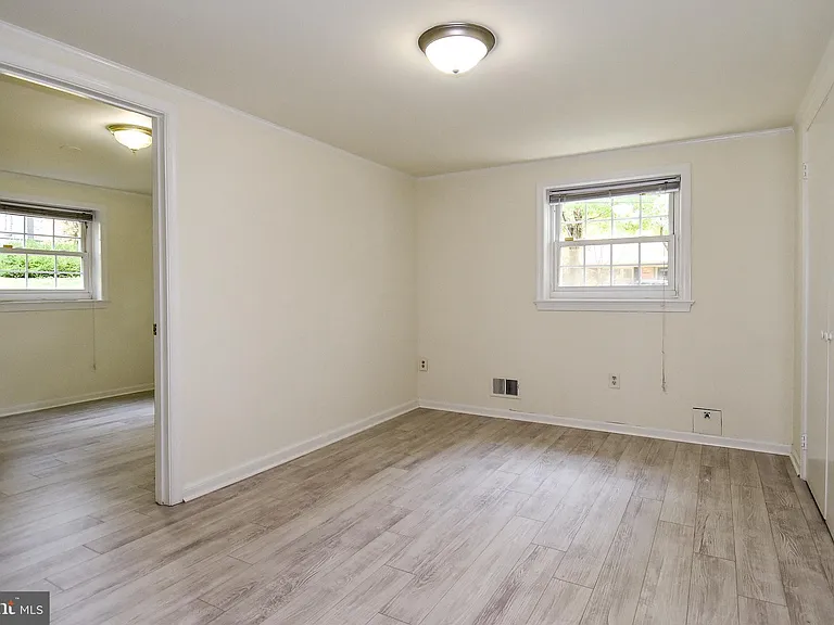 7513 Sebago Rd — Photo 41