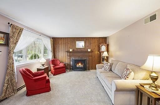 4th image of 498 Stow Rd