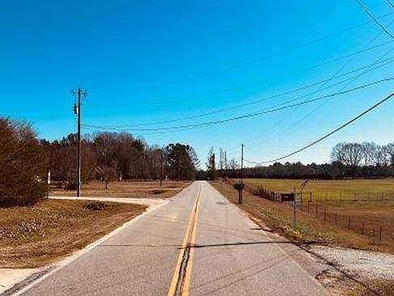 Exterior Neighborhood (street photo)